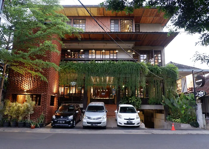 Triple Seven Bed & Breakfast