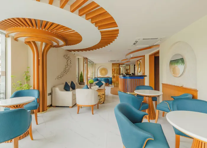 Hotel: Umet Seaview Hotel With Free Airport Pick Up And Drop T&C Apply