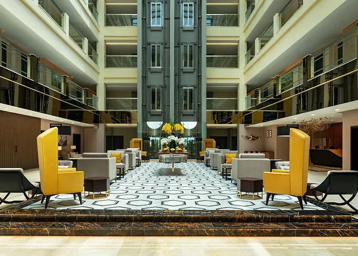 Golf hotel: Four Points By Sheraton Production City, Dubai
