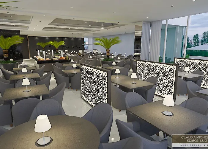 White Plaza Hotel