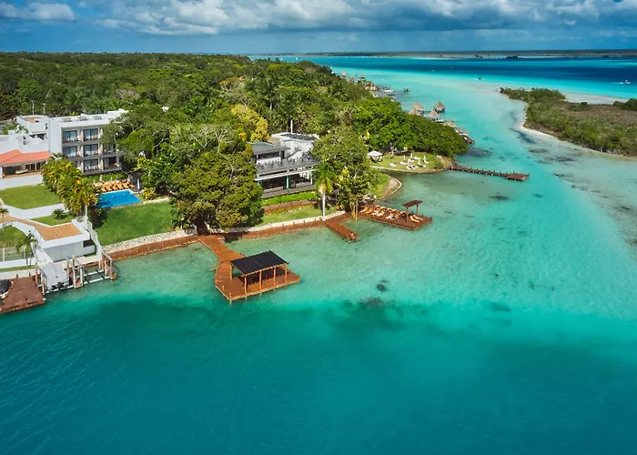 Cristalino Lagoon Front Hotel, Restaurant & Spa