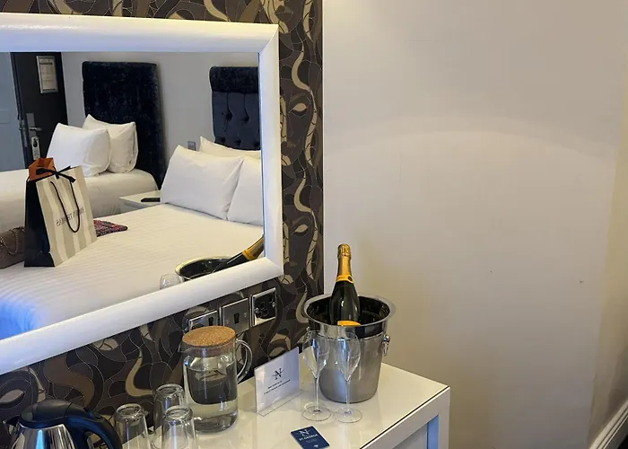 Resort: Hotel St George By Nina