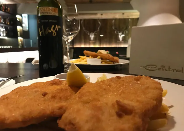 Hotel met zwembad: Hotel Central Bar & Restaurant