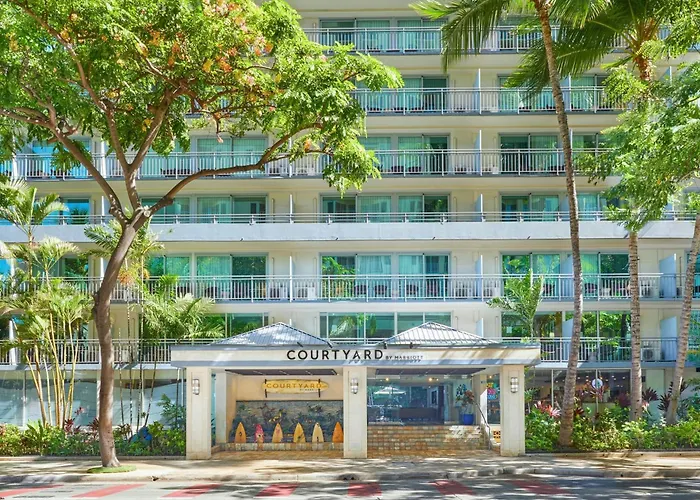 Romantic hotels Courtyard By Marriott Waikiki Beach