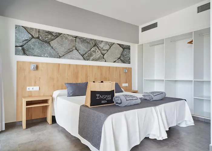 Invisa Aparthotel Casa Luis