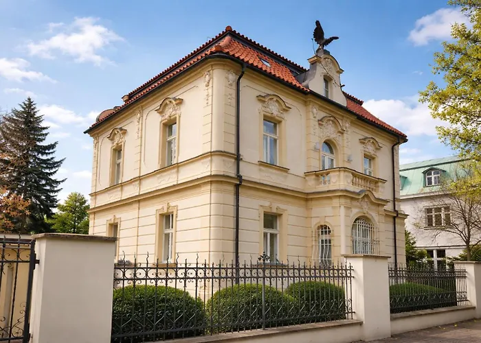 Maison d'hôtes: Residence Dykova - Former Pension Jana, Domov Mladeze