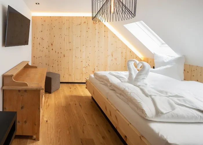 Jacuzzi-Hotel: Hotel Goldener Adler