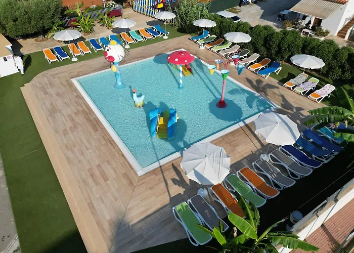 Invisa Aparthotel Casa Luis