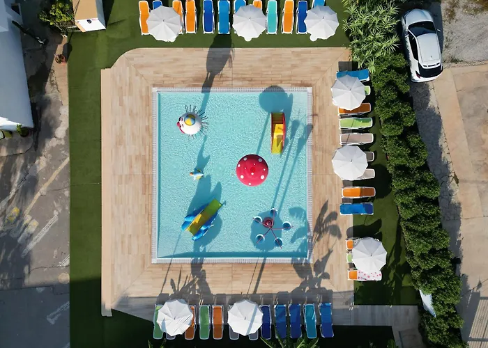 Invisa Aparthotel Casa Luis