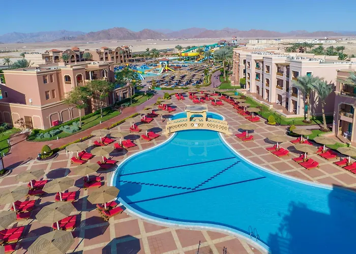 Hôtel avec tennis: Charmillion Club Aquapark
