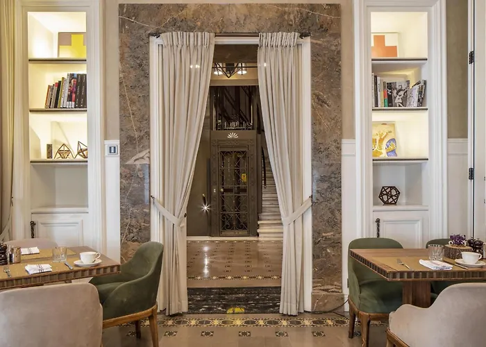 Beach hotel: The Bank Hotel Istanbul, A Member Of Design Hotels