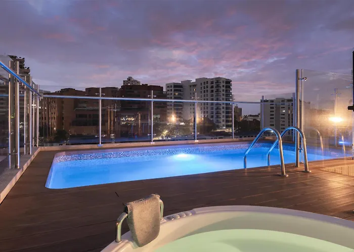 Hotel de 4 estrellas: Hampton By Hilton Cali