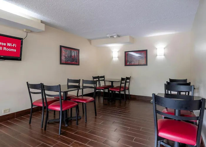 Motels Red Roof Inn Charlottesville
