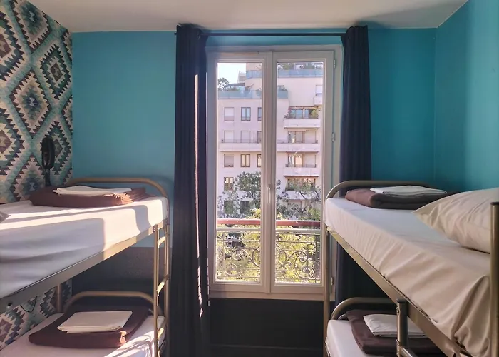 The Hostels Oops! Latin Quarter By Hiphophostels