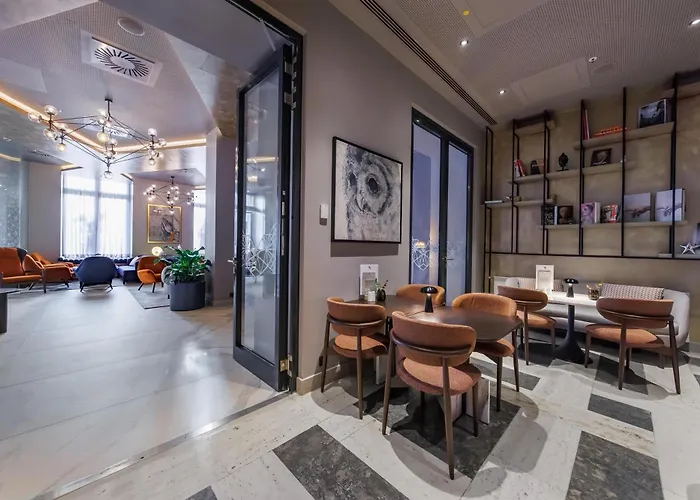 Park Plaza