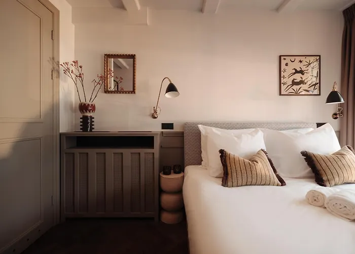Hotel de 4 estrellas: Adam Downtown