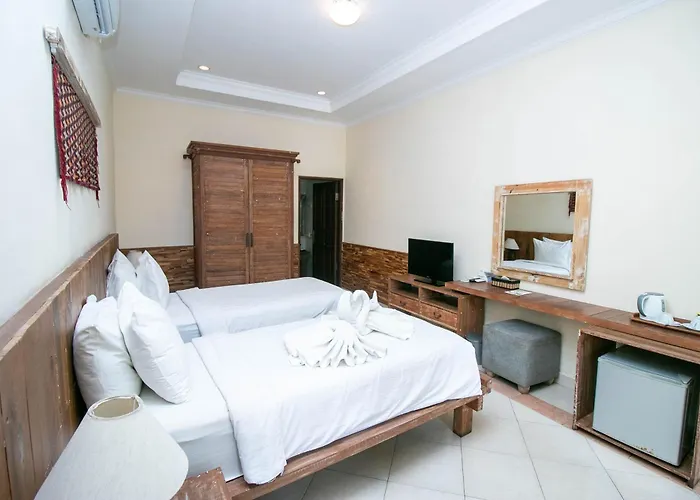 Hotel: Mina Pelasa Hotel