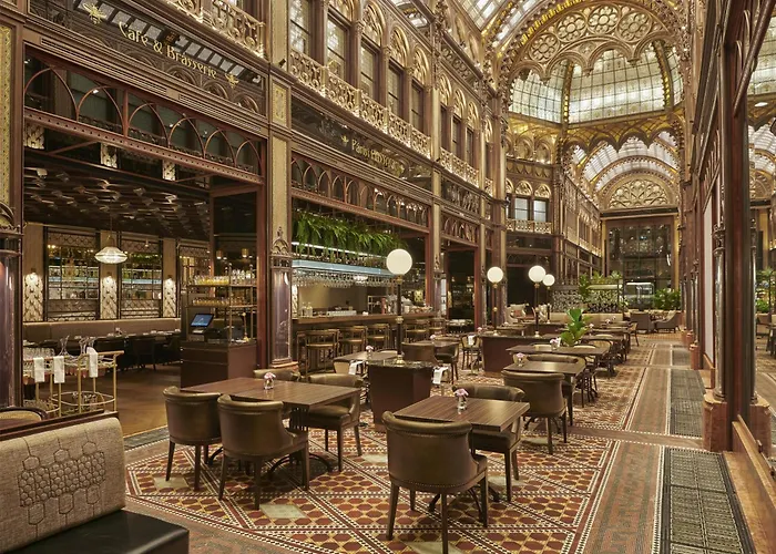 Párisi Udvar Hotel Budapest, part of Hyatt