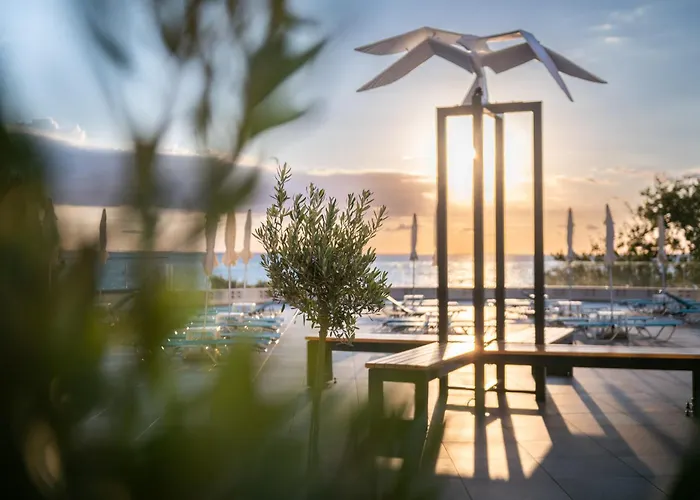 Astoria All Inclusive- Private Beach&Beach Club