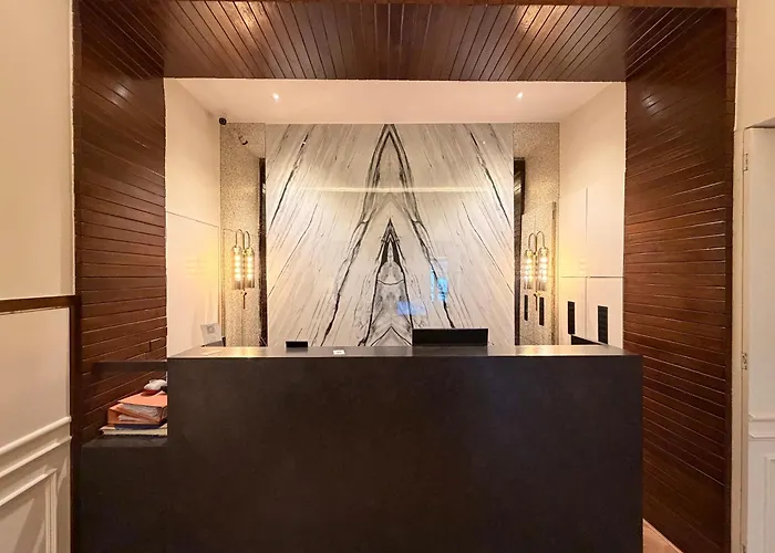 Hotel: Palm Breeze Hotel - Colaba