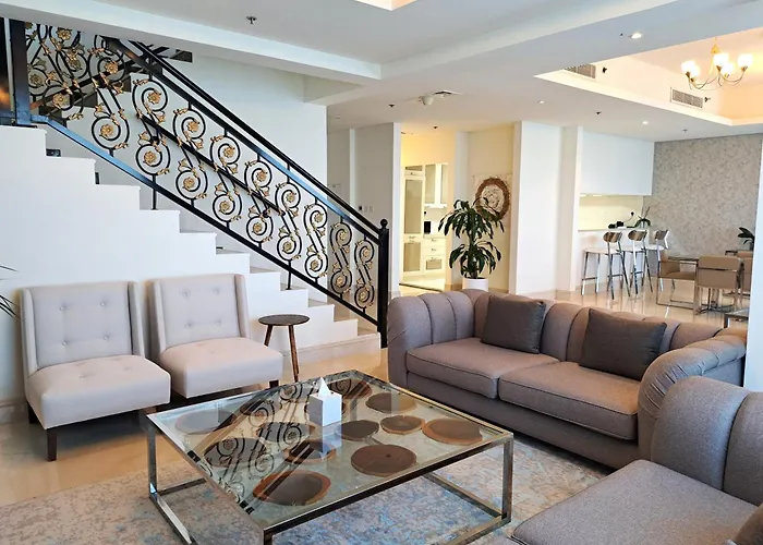 Barcelo Residences Marina