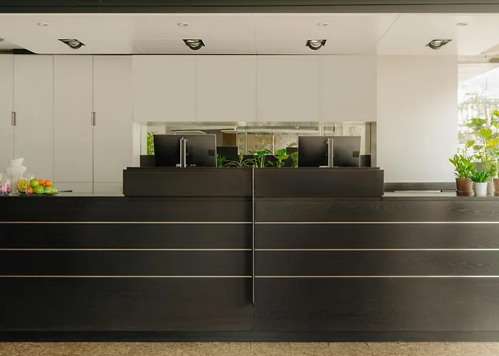 Crown Hotel Eindhoven Centre