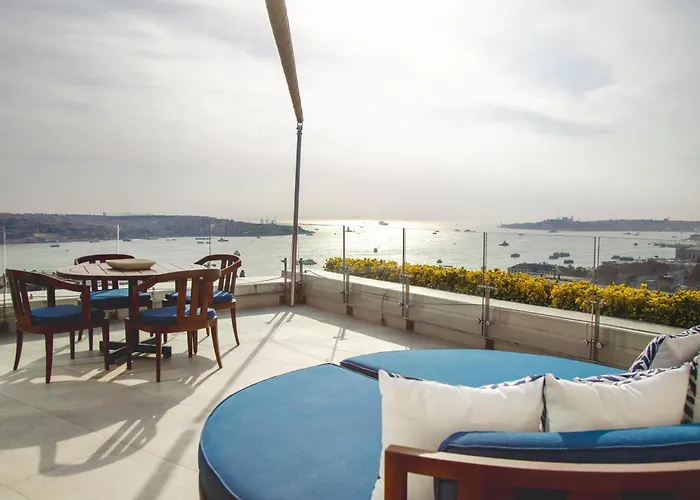 Hotel mit Aussicht: Conrad Istanbul Bosphorus