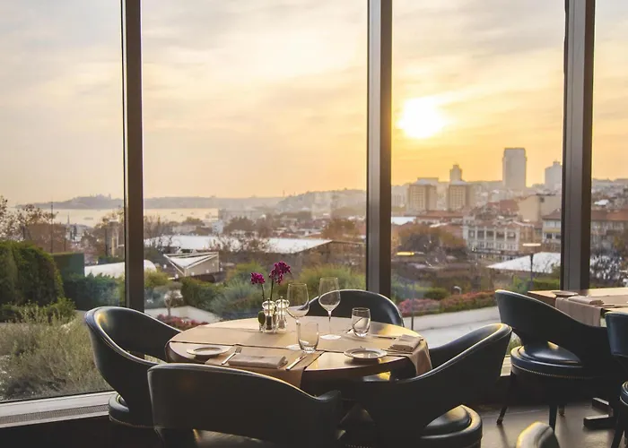 Hotel mit Aussicht: Conrad Istanbul Bosphorus