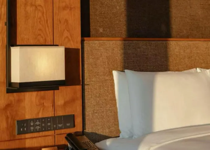 Aoluguya - The Unbound Collection By Hyatt