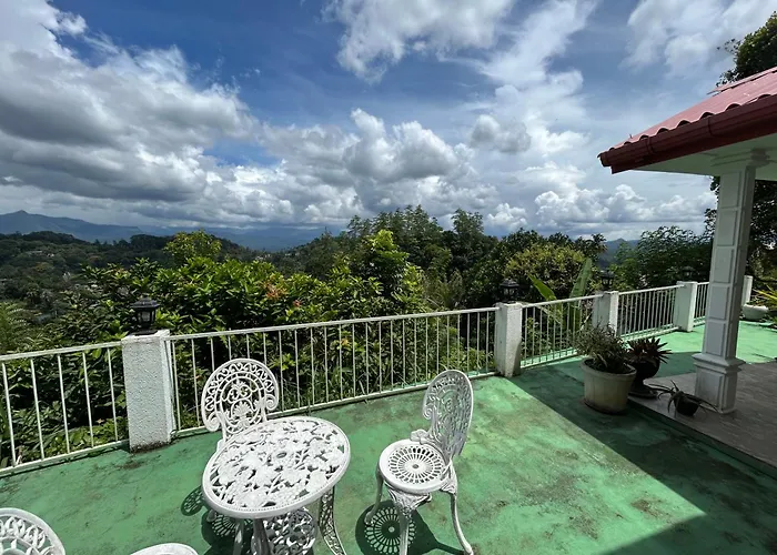 Hôtel pour familles: Emerald Hill Bungalow