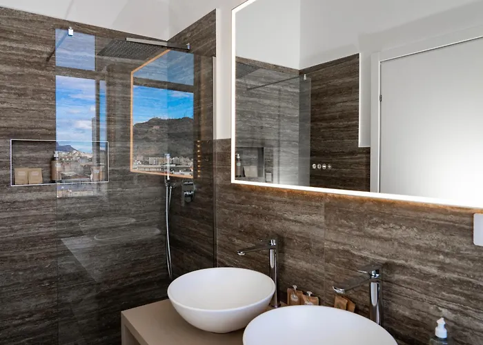 Skyline Boutique Hotel