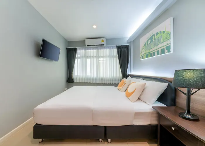Albergue: At Hua Lamphong Hotel