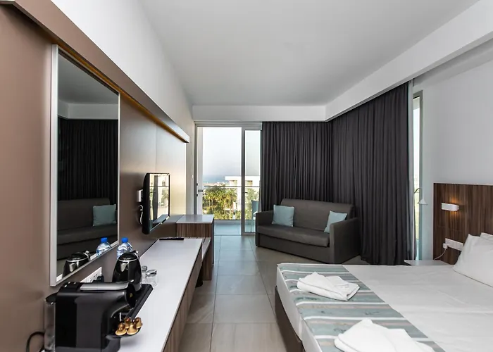 Eleana Hotel