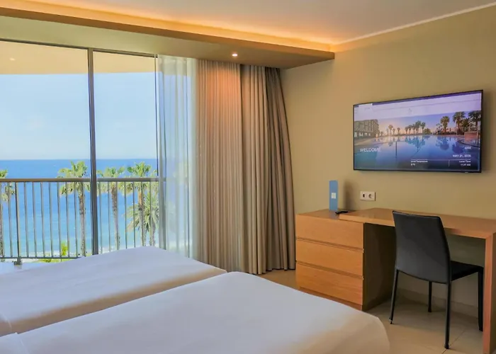 Hotel: The Views Oasis