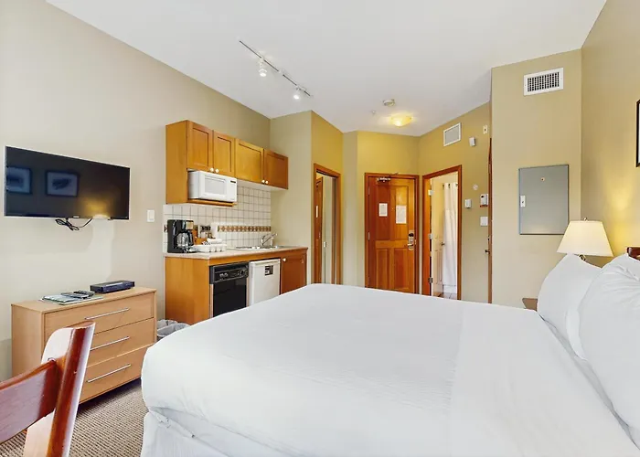 Cascade Lodge