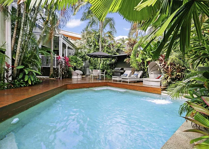 Romantic hotel: Mantra On The Inlet