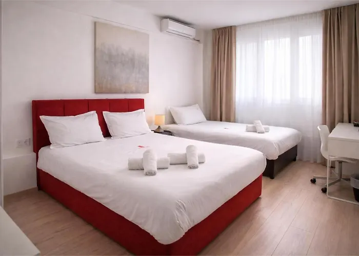Hotel: City Plaza Apartments & Rooms