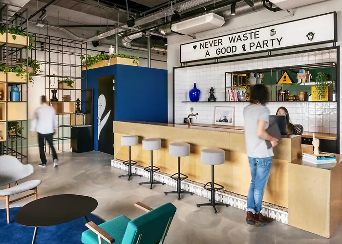 Social Hub City