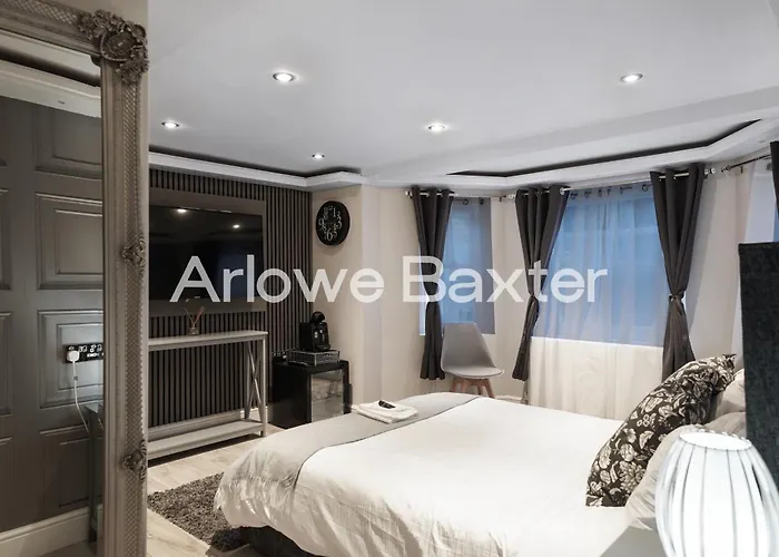  Hackney Suites - En-Suite Rooms & Amenities
