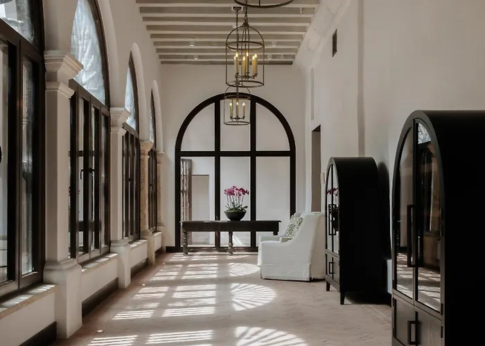 Four Seasons &Residences