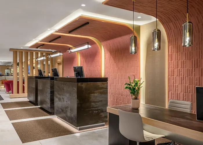 Strandhotel: Danubius Hotel Arena