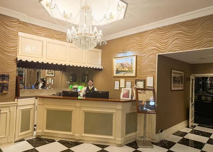 Dog friendly hotels Eviston House