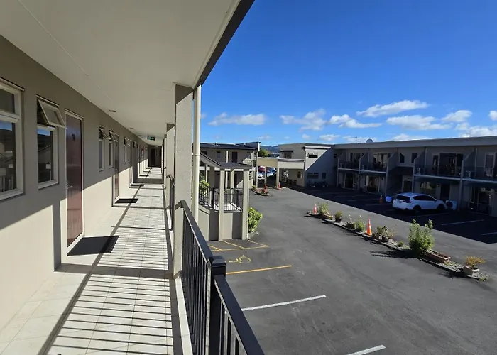 Chantillys Motor Lodge