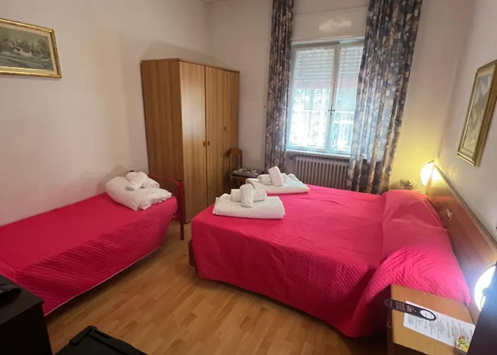Beach hotel: Hotel Rialto