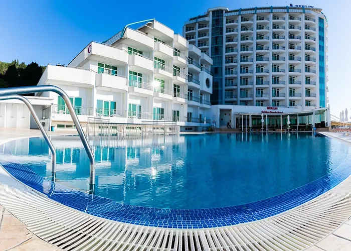 Berlin Golden Beach Hotel