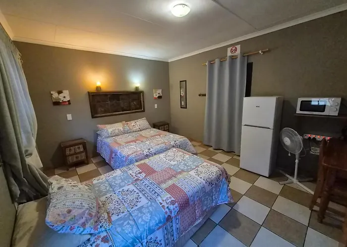 N4 Guest Lodge