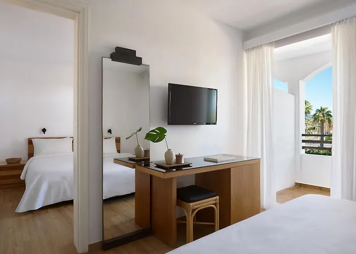 4 sterren hotel: Grecotel Casa Paradiso