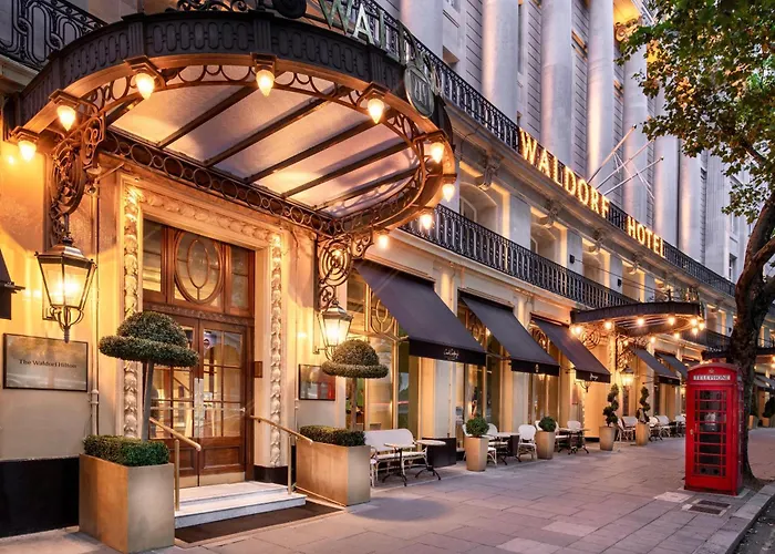 Hotel boutique: The Waldorf Hilton