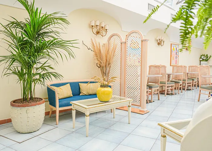 Hotel Con Piscina Nettuno