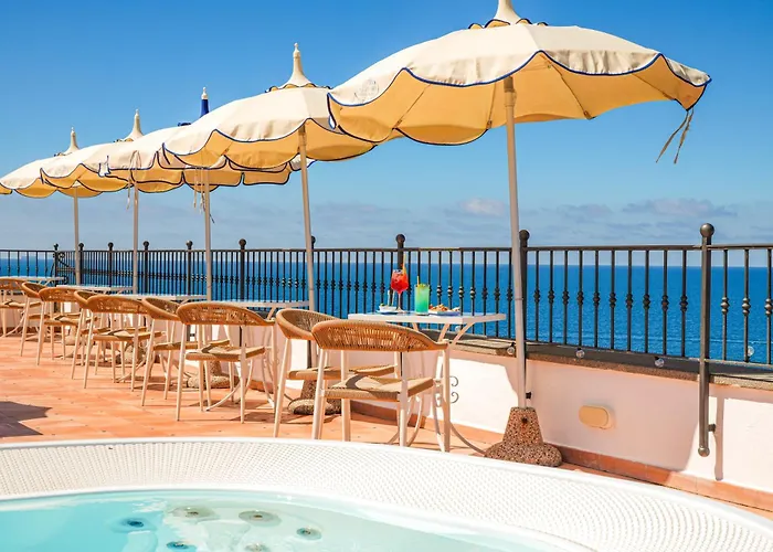 Hotel Con Piscina Nettuno